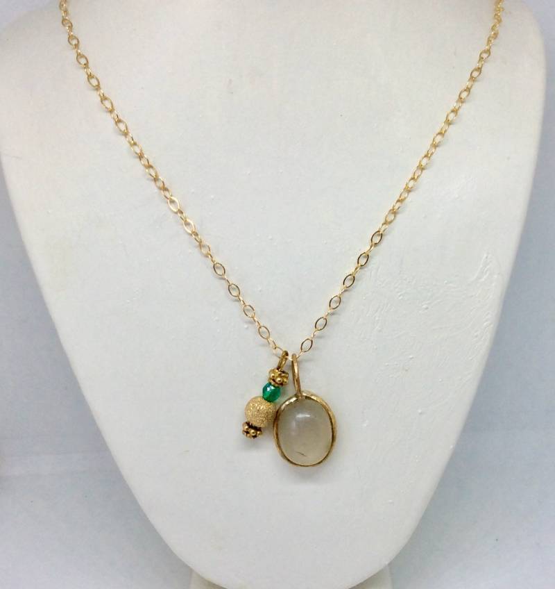 Perlen Sterling Halskette - Mondstein Charm Silber Bogen Mutter Geschenk Mit Strasssteinen von KarynJamieDesigns