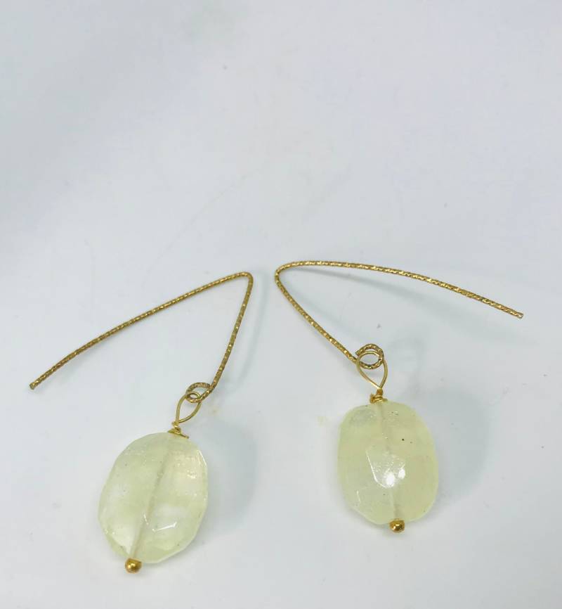 Quarz Kristall Ohrringe-Baumeln Rohquarz Ohrringe-Klare Ohrringe-sterling Gewickelte Ohrringe-Quarz Punkte in 14K Gold von KarynJamieDesigns