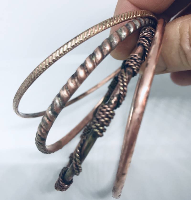 Silber Armreifen - Vier Kristall Armreif Handgestempelte Muttertagsgeschenk Stapelbare Geschenk Für Sie von KarynJamieDesigns