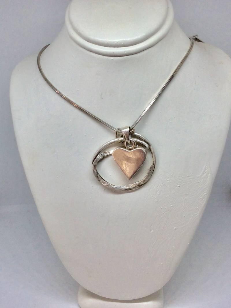 Silber Herz Halskette - Sterling Abstrakte Kreis Valentinstag Geschenk Für Freundin Schlange Kette Handwerker von KarynJamieDesigns