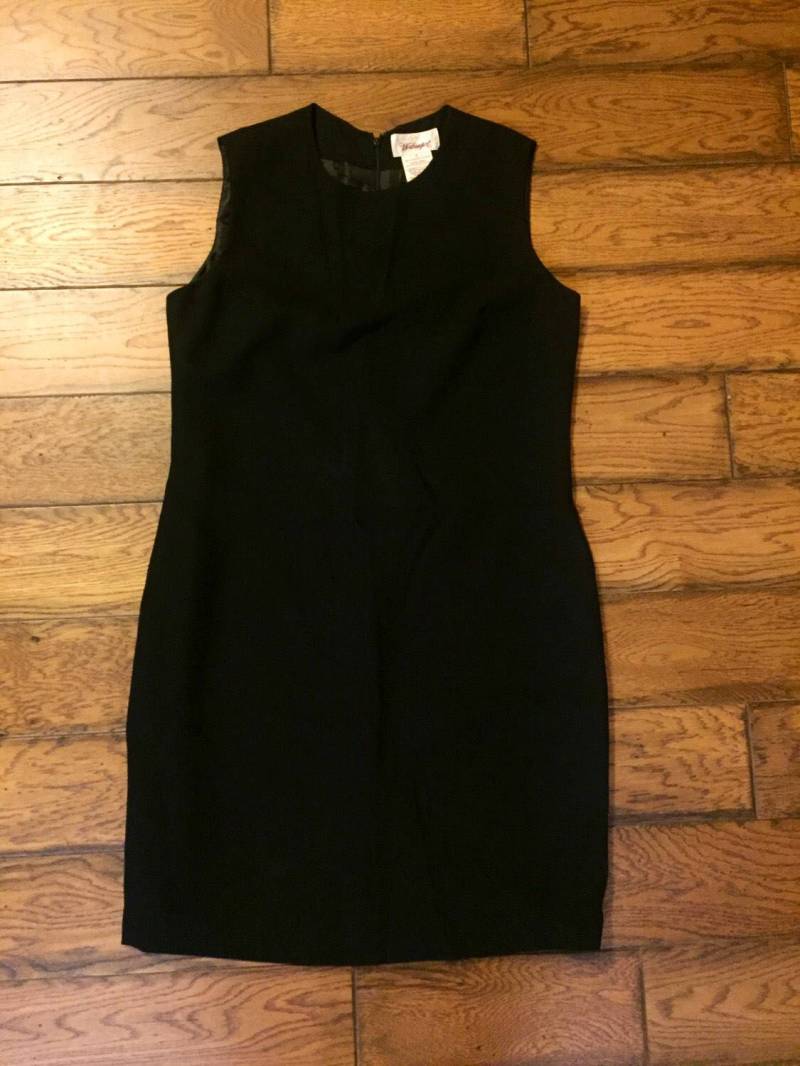 Vintage Basic Schwarz Ärmelloses Kleid Vintage Basic Schwarz Ärmelloses Kleid von KaseysVintage