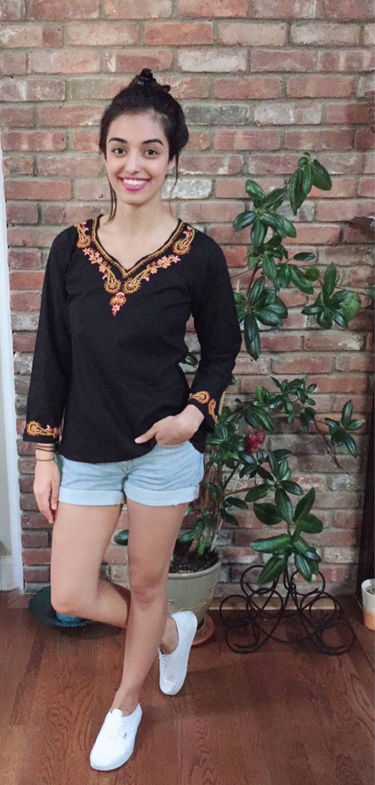 Petite/Plus Größen 100% Baumwolle Schwarz Besticktes Top~Tunika~Bluse - Full Sleeve | xxs-5xl -(T50 von Kashmirvalley