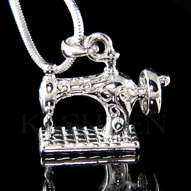 3D Nähmaschine Halskette, Quilter Schneiderin Näherin Weihnachten 40Er 50Er 60Er 70Er 80Er 90Er 100Er Geburtstag Geschenke, Frau Spaß Schmuck Neu von Kashuen