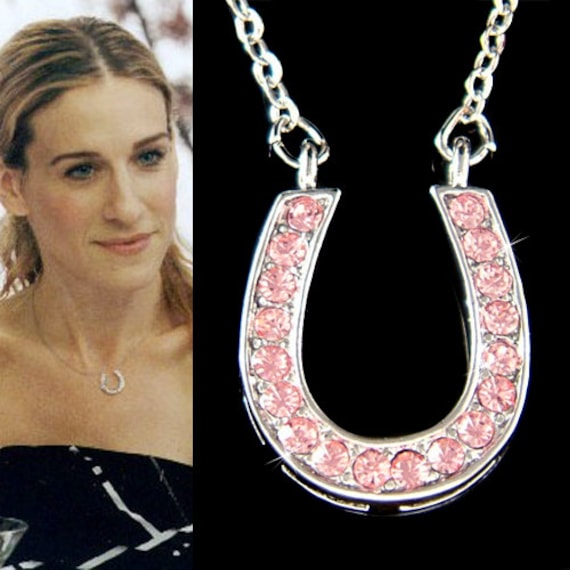 Hufeisen-Halskette Mit Swarovski Crystal Pink Western-Hochzeit Berühmtheit Pferde-Reiten Schmuck Brautjungfern 20.40.50.geburtstags-Geschenk von Kashuen