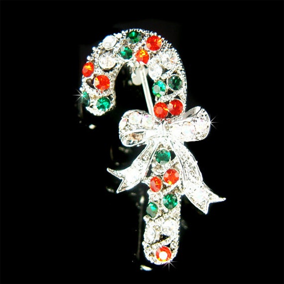 Swarovski Crystal Candy Cane Stick Bow Urlaub Jahreszeiten Weihnachten Rot Grün Pin Brosche Accessoires Schmuck Beste Freundin Familie Mutter von Kashuen