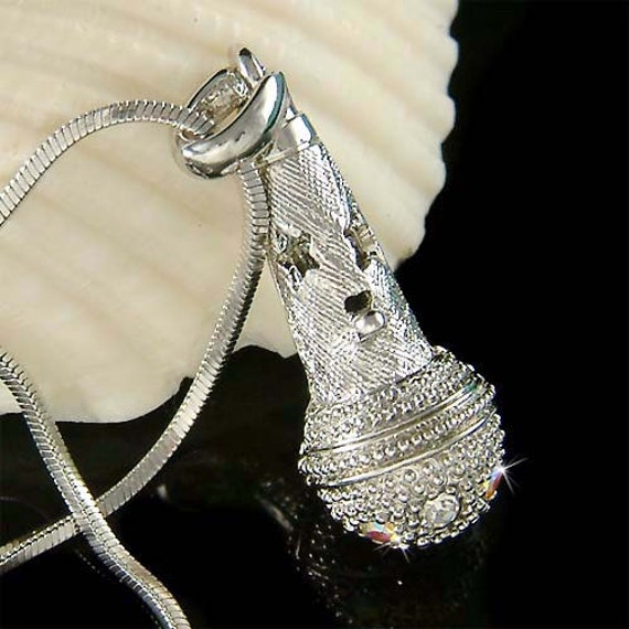 Swarovski Kristall 3D Mikrofon Halskette Mic Star Mc Musik Sänger Vocal Band Kette Gig Unisex Männer Ihn Schmuck Bester Freund Bff Weihnachtsgeschenk von Kashuen