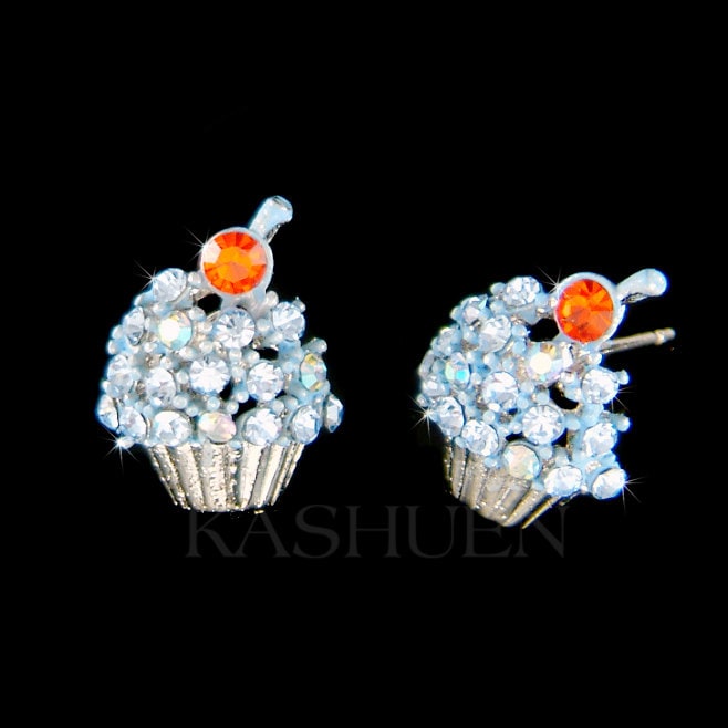 Swarovski Kristall Niedliche Blaubeere Cupcake Ohrringe, Mini Dessert Schmuck, Backen Liebhaber Bestie Bff Baker Geburtstag Lecker Foodie von Kashuen