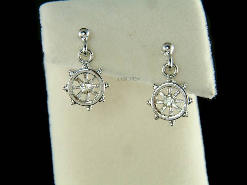 Swarovski Crystal Dainty Nautical Wheel Boot Segeln Sailor Marine Schiff Ohrstecker Schmuck Reise Bon Voyage Weihnachtsgeschenk Neu von Kashuen