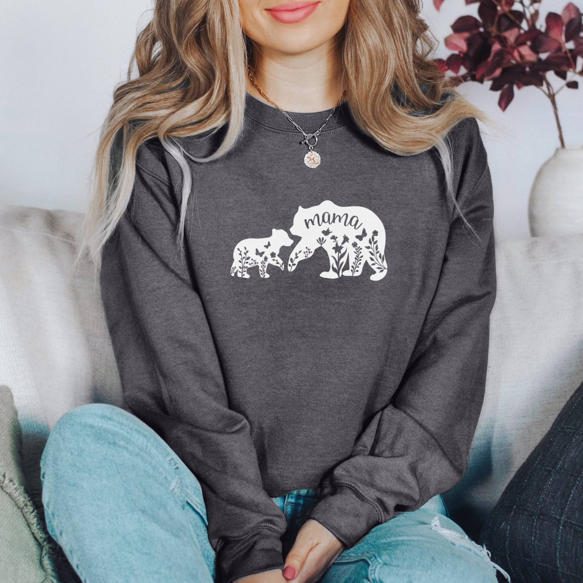 Mama Bär Sweatshirt | Shirt Mom Rundhalspullover Geschenk Für Sie Neue Geschenke Grau, Weiß, Kastanienbraun, Grau Damen von KashyGear