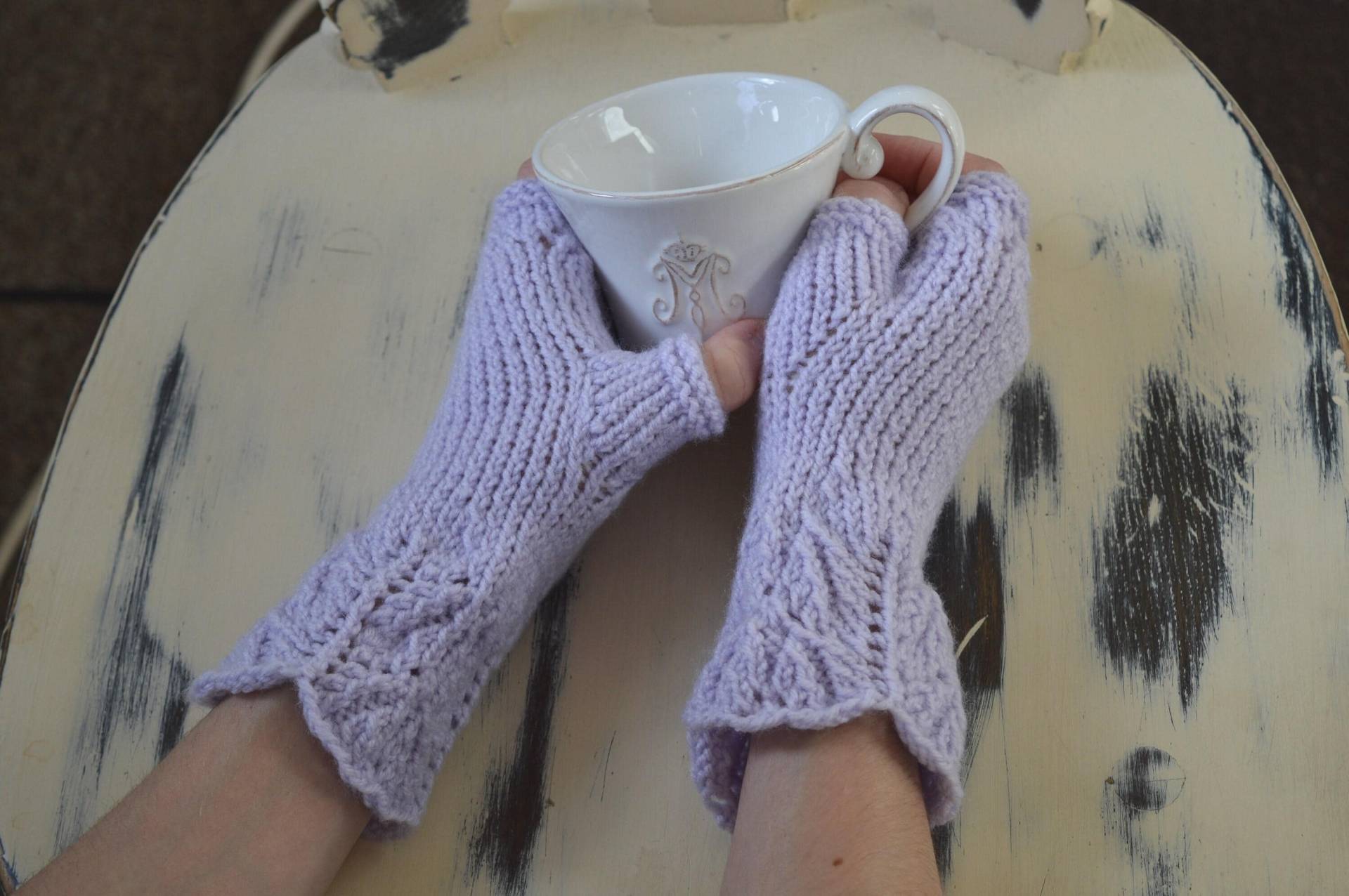Handgestrickte Fingerlose Handschuhe Hellviolette Spitzenhandschuhe Handgestrickte Fingerlose Handschuhe Hellviolette Spitzenhandschuhe von KasiasGiftShop