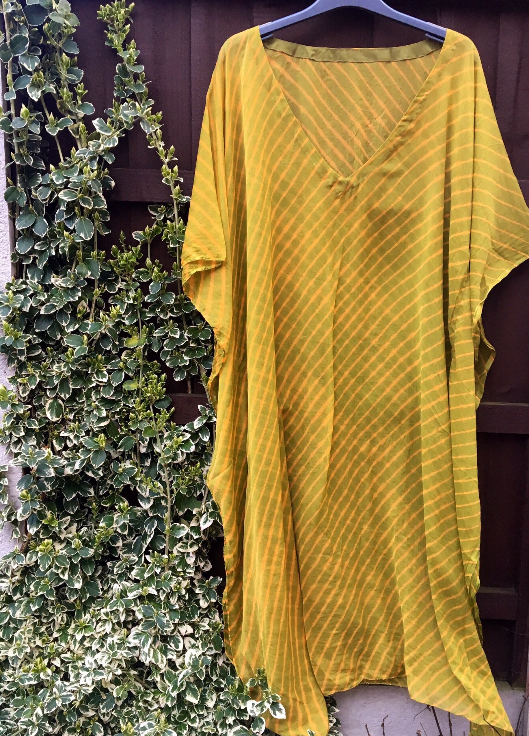 Olivgrün Kaftan Krawatte Kerkan Streifenkaftan Ferienkaftan Strandbekleidung Resortwear Sommerkleidung von Kasumbal