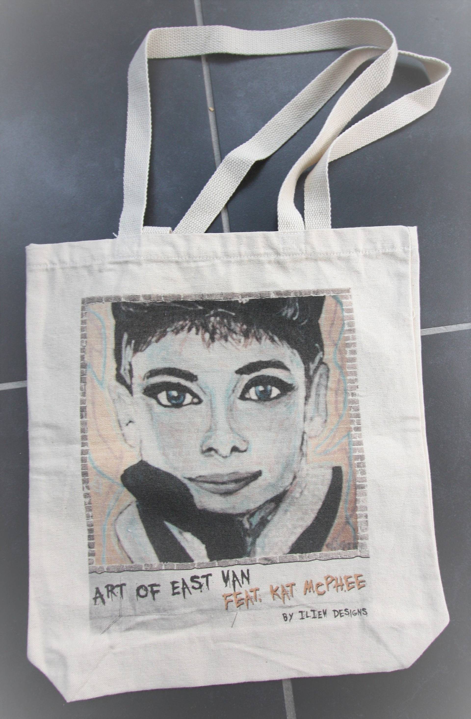 Audrey Hepburn Canvas Einkaufstasche, Umweltfreundliche Tote, Grafikdesign-Tasche, Wiederverwendbare Tasche, Lokale Kunst Auf Einzigartige Tote Audrey Hepburn Canvas Einkaufstasche, Umweltfreundliche Tote, Grafikdesign-Tasche, Wiederverwendbare Tasche, Lokale Kunst Auf Einzigartige Tote von KatMcPheeGallery