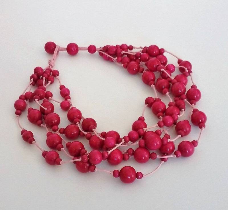 Einzigartige Geschenke Für Frau Attraktiver Moderner Schmuck Sehr Leichte Halskette Magenta-Farben-Geburtstags-Geschenk Ihre Handgemachte von KatarinaSilkJewelry