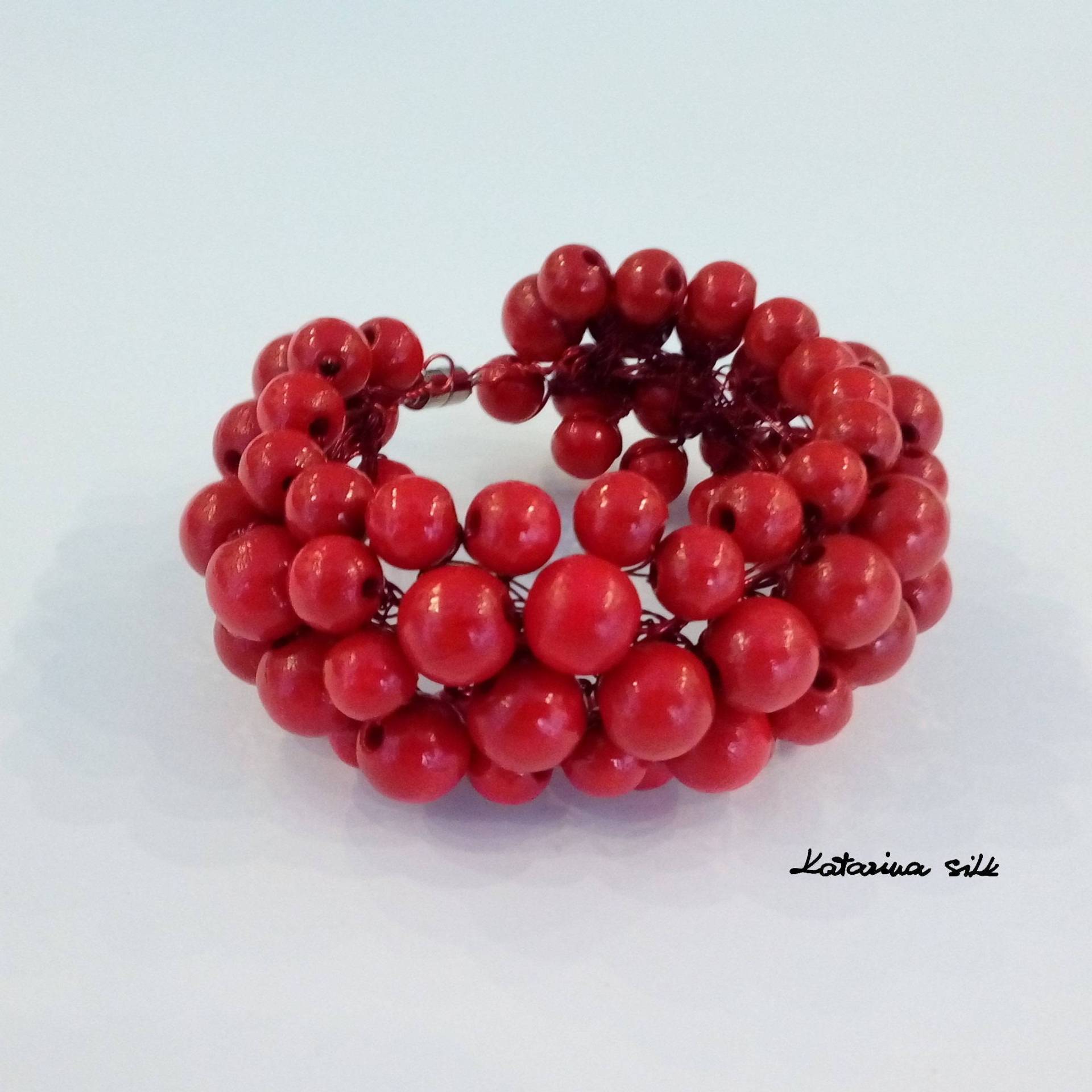 Rote Holzperlen Armband, Große Mode Armband Für Frauen, Geschenk Sie von KatarinaSilkJewelry