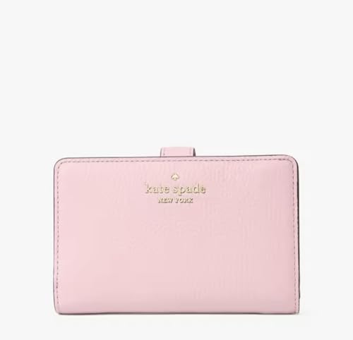 Kate Spade New York Leila Medium Compact Bifold Wallet In Bright Carnation, Helle Nelke, Kompakte, faltbare Brieftasche von Kate Spade New York