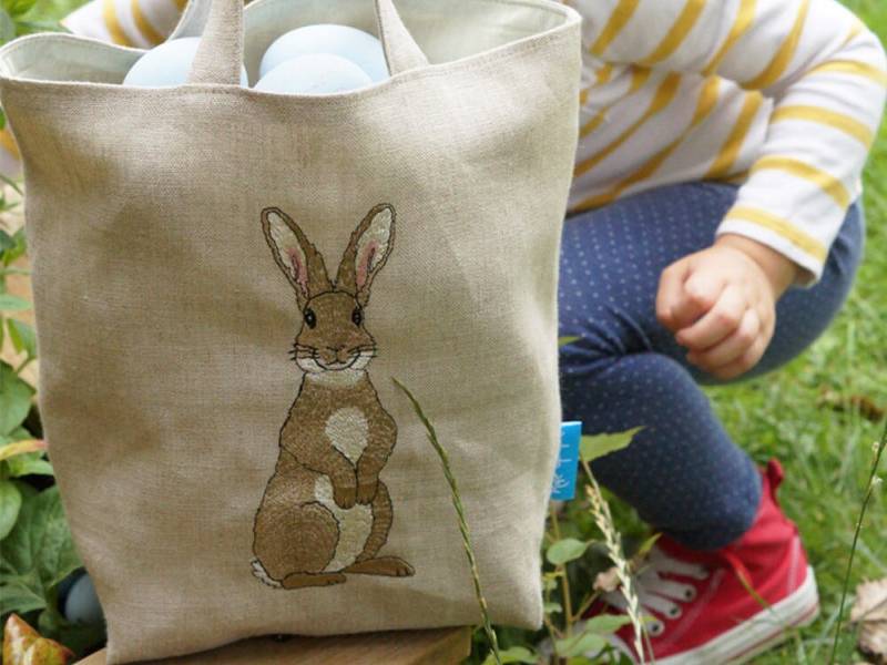 Personalisierte Ostern Eiersuche Leinen Kaninchen Tasche von KateSprostonDesign
