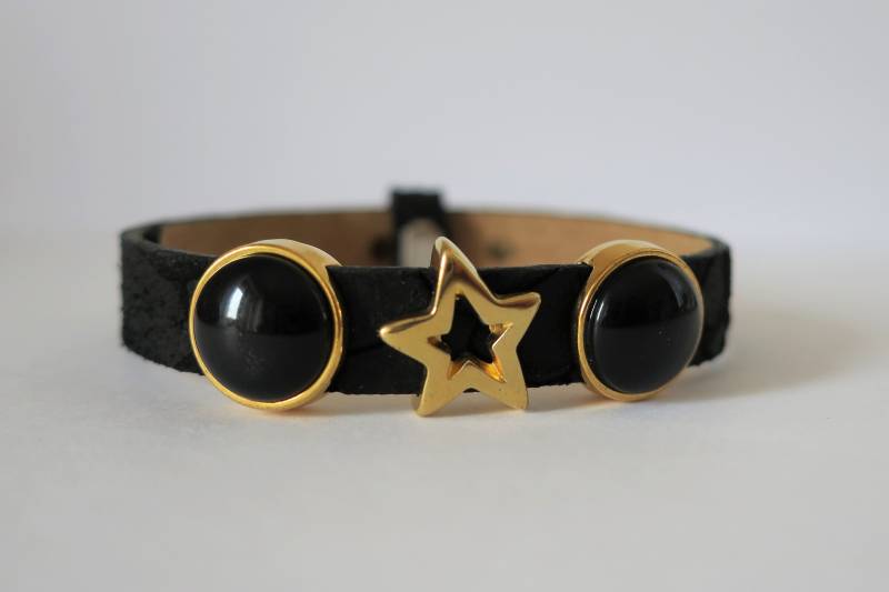 Golden Star - Lederarmband Echse Schwarz Stern Golden Star - Lederarmband Echse Schwarz Stern von KateUndMo