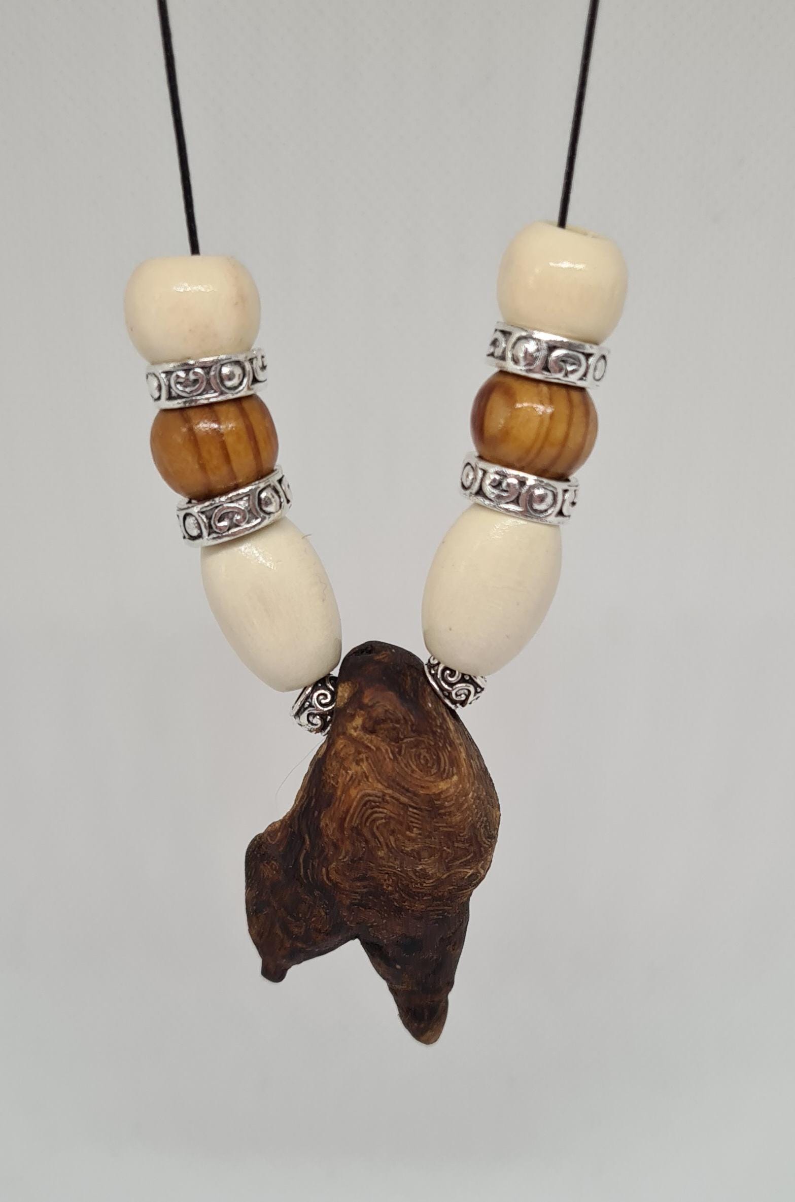Perlenkette Mit Baumperle von KathKreativ