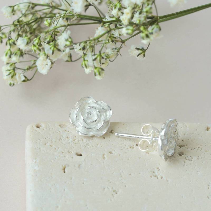 Rose Ohrstecker - Silber Blume Ohrringe Muttertags Geschenk Mini Roses Zierliche von KatheMeraConcept