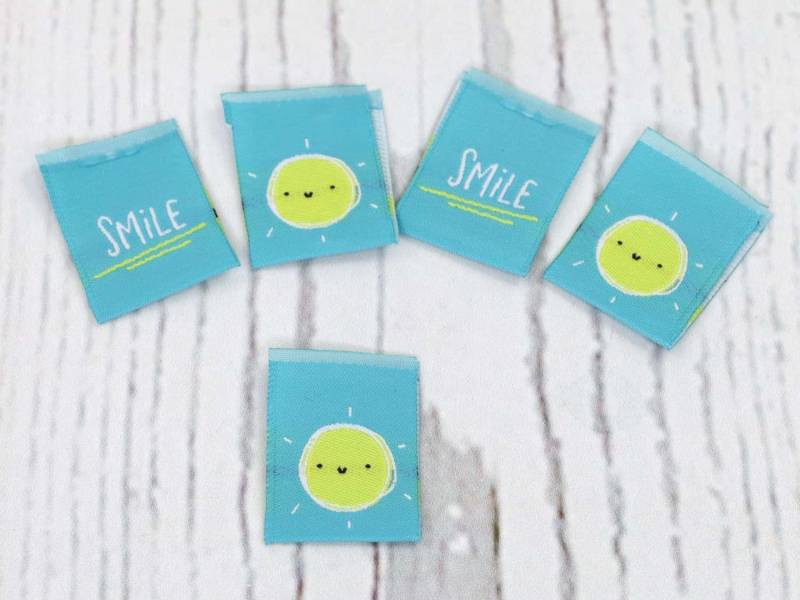 5 Stück - Webetikett Label Zum Annähen Sonne Smile in Aqua von KathiKunterbuntShop