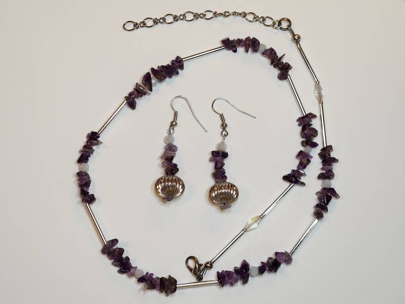 Amethyst Splitterkette Und Ohrring Set | N28 Amethyst Splitterkette Und Ohrring Set | N28 von KathiesJewelryDesign