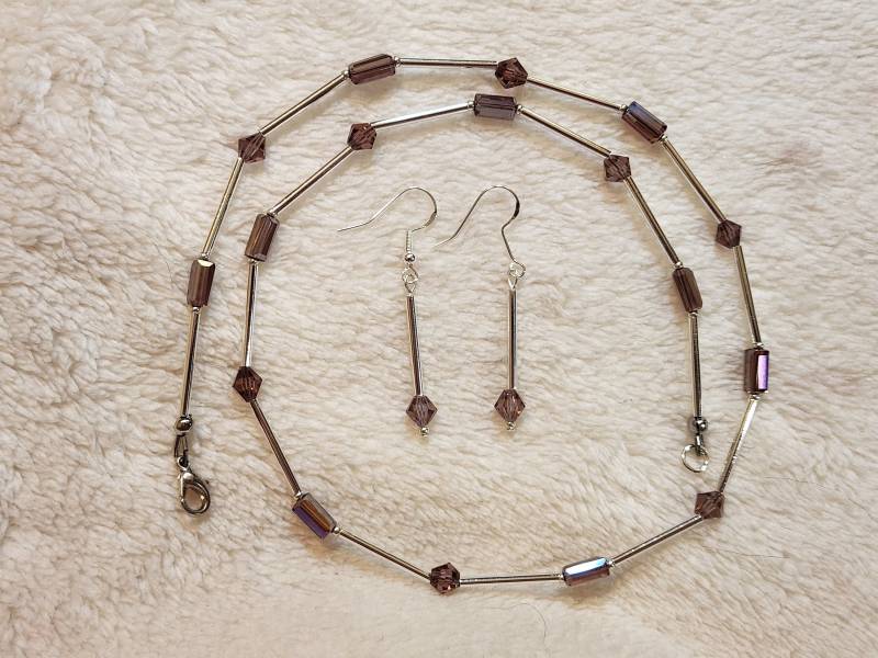 Lavendel Halskette Und Ohrring Set | N22 Lavendel Halskette Und Ohrring Set | N22 von KathiesJewelryDesign