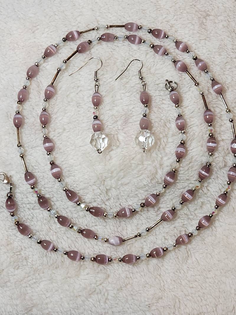 Weiche Lavendel Glas Perlen Set | N23 von KathiesJewelryDesign