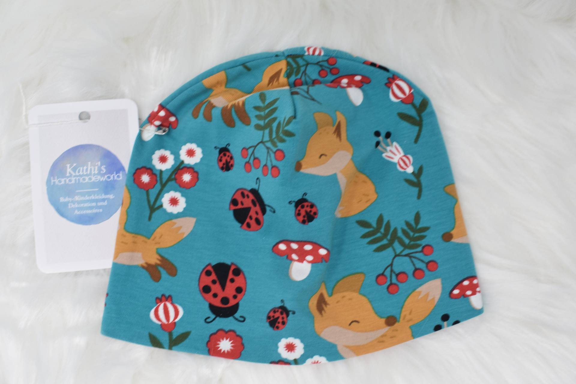Beanie "Kleiner Fuchs - Türkis" von KathisHandmadeworld