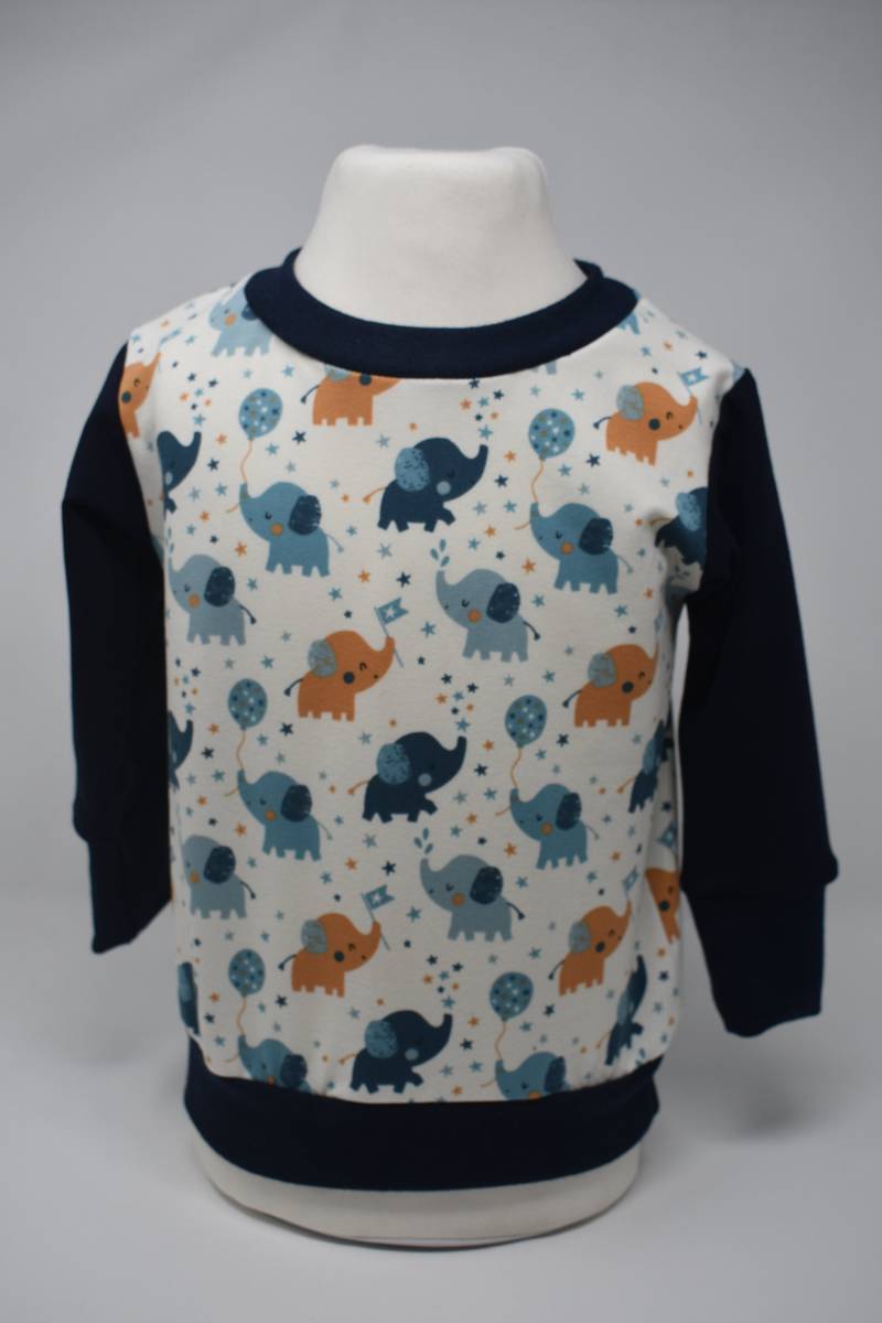 Langarmshirt "Babyelefant - Vanille" Langarmshirt "Babyelefant - Vanille" von KathisHandmadeworld