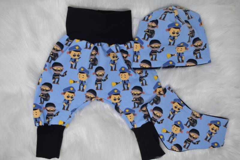Set - Pumphose, Beanie Und Halstuch "Räuber Polizist" von KathisHandmadeworld