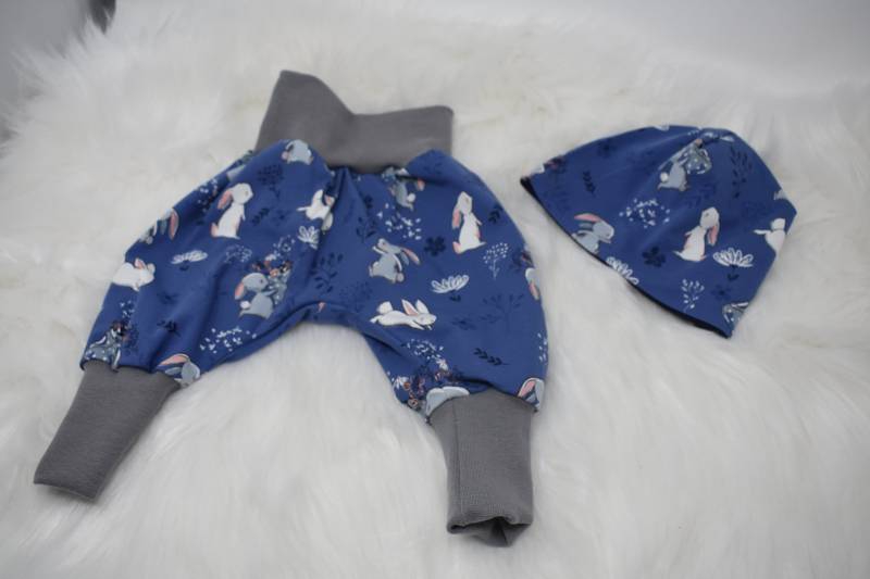 Set - Pumphose Und Beanie "Sweet Animals Kaninchen -Blau" Größe 80/92 von KathisHandmadeworld