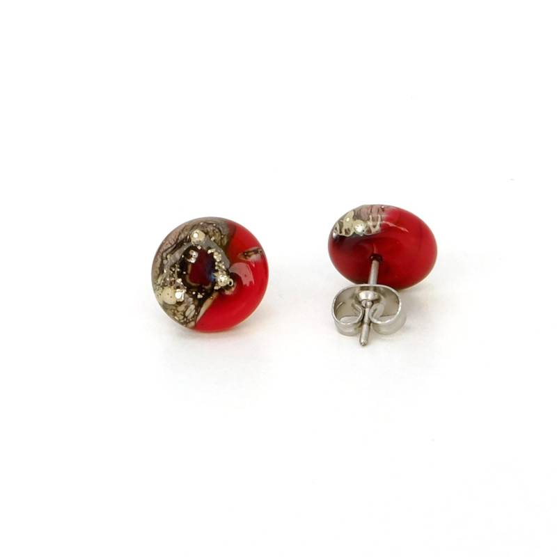 Elegante Rote Ohrstecker Aus Glas Und Edelstahl, Flach Geformt, Glasperlenkunst, Geschenkidee Für Frauen, Handgefertigtes Unikat, 11 Mm Elegante Rote Ohrstecker Aus Glas Und Edelstahl, Flach Geformt, Glasperlenkunst, Geschenkidee Für Frauen, Handgefertigtes Unikat, 11 Mm von KathjasPerlentraeume