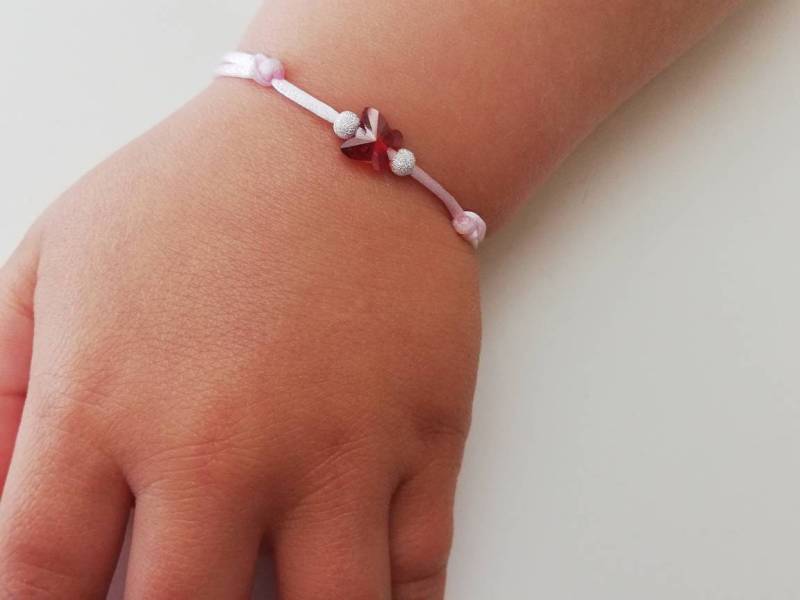 Baby-Mädchen Rosa Faden Armband. Swarovski Schmetterling Kristall Baby Mädchen. Kleinkind-Armband. Geschenk Für Charm Kinderarmband von KathrynsBracelet