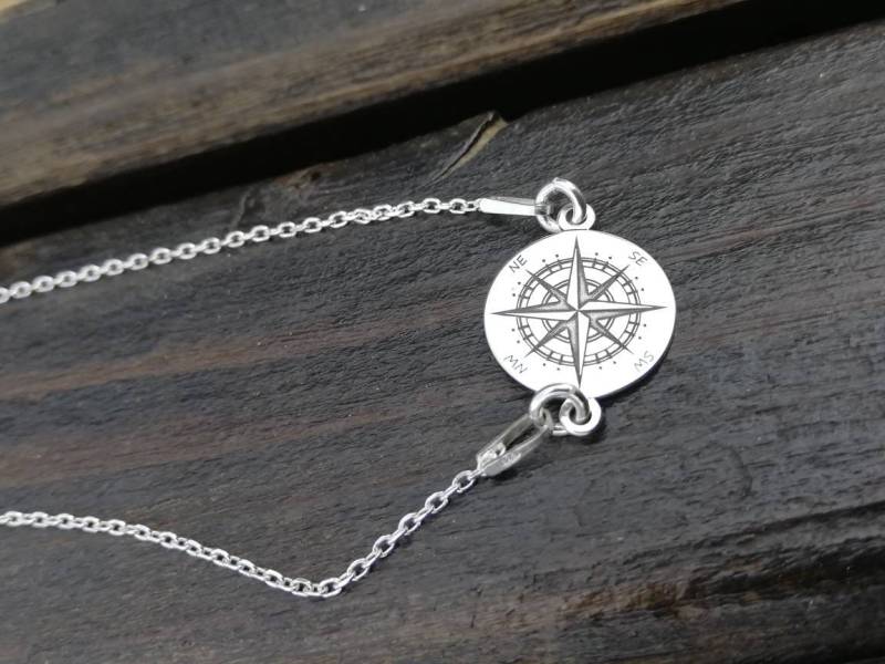 Fern Geschenk Für Sie. Reisende Geschenkidee. Zierliche Kompass Halskette Damen. Egal Wo Du Geschenkt Bist. Fernsilberkompass von KathrynsBracelet