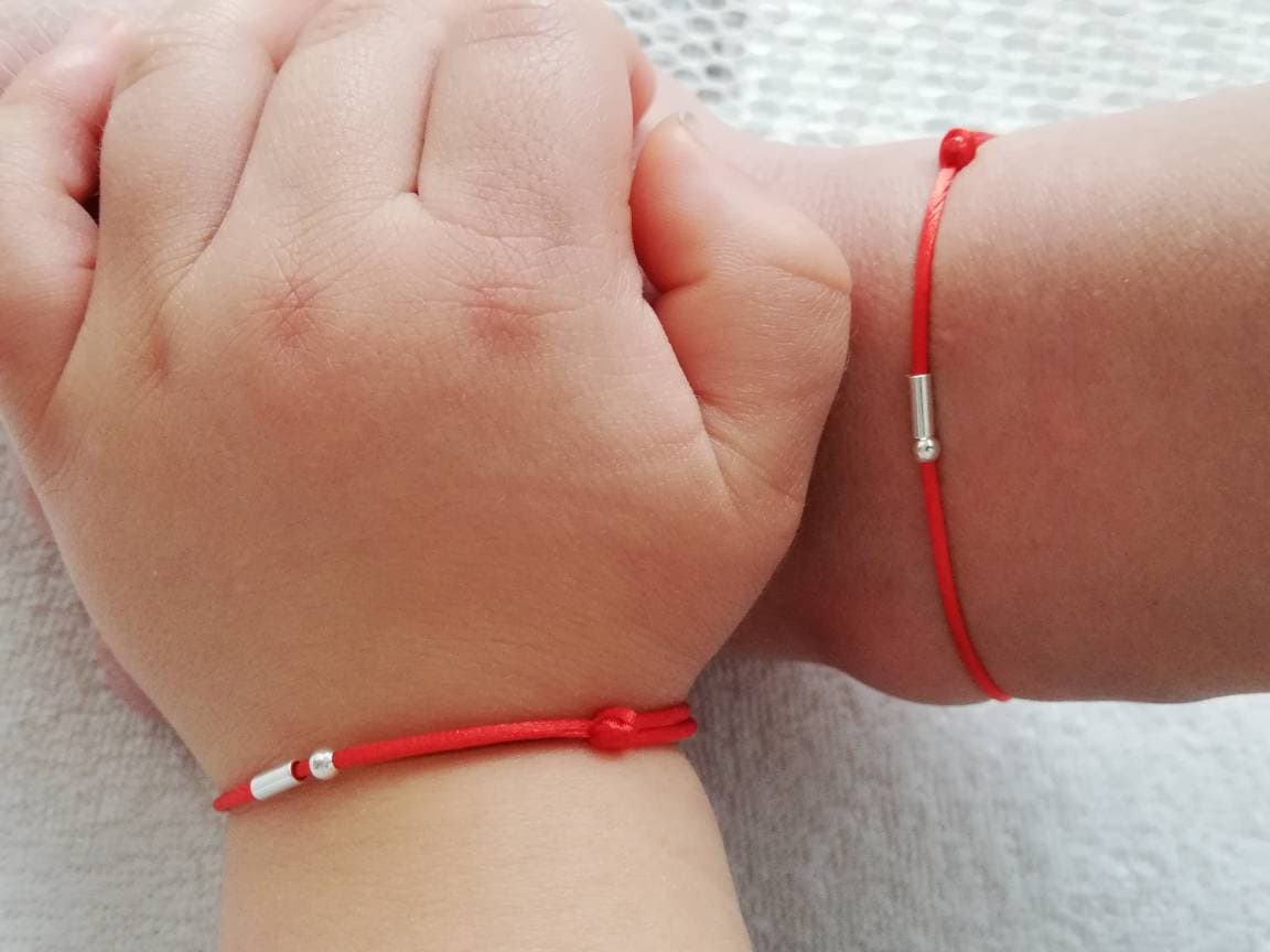 Mutter Und Baby, Morsecode Armbänder, Rote Schnur, Baby Neugeborenen Geschenk, Schutzschnur, Rotes Armband, Glückskette Rot von KathrynsBracelet