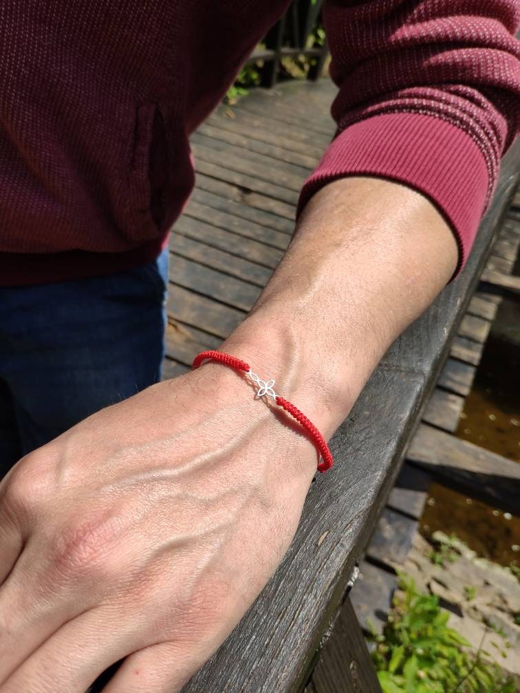 Rotes Faden Kreuz Armband Für Herren Sterling Silber Religiöses Amulett Rotes Faden Kreuz Armband Für Herren Sterling Silber Religiöses Amulett von KathrynsBracelet