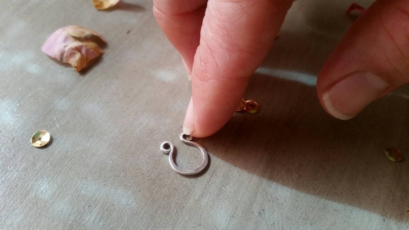 Zierlich Septum Ring - Sterling Silber 8mm Nicht-Piercing Nasenschmuck Zierlich Septum Ring - Sterling Silber 8mm Nicht-Piercing Nasenschmuck von KathyCanuel