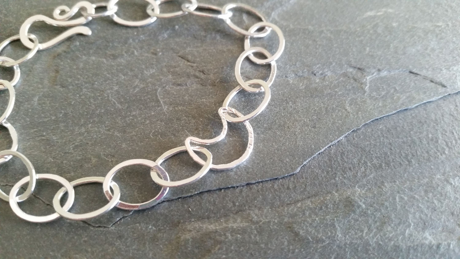Reines Silber Mond Kettenarmband Handgeschmiedeter Hypoallergener Boho Schmuck Reines Silber Mond Kettenarmband Handgeschmiedeter Hypoallergener Boho Schmuck von KathyCanuel