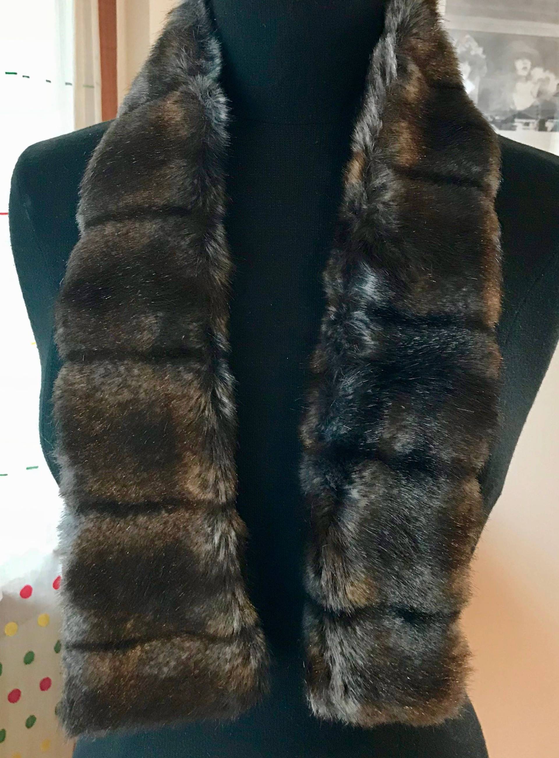 Kunstfell Schals von KathySolomon