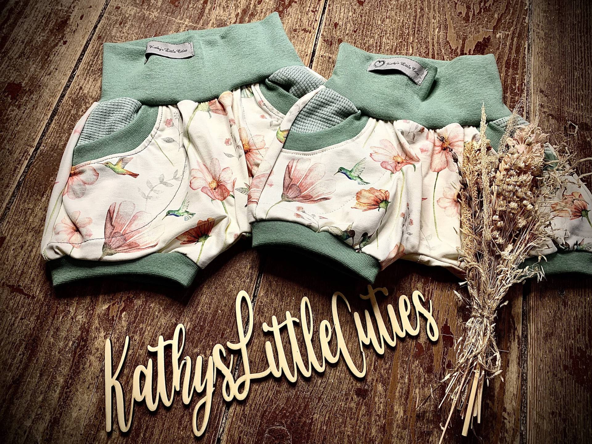 Kurze Pumpi „Kolibri" von KathysLittleCuties