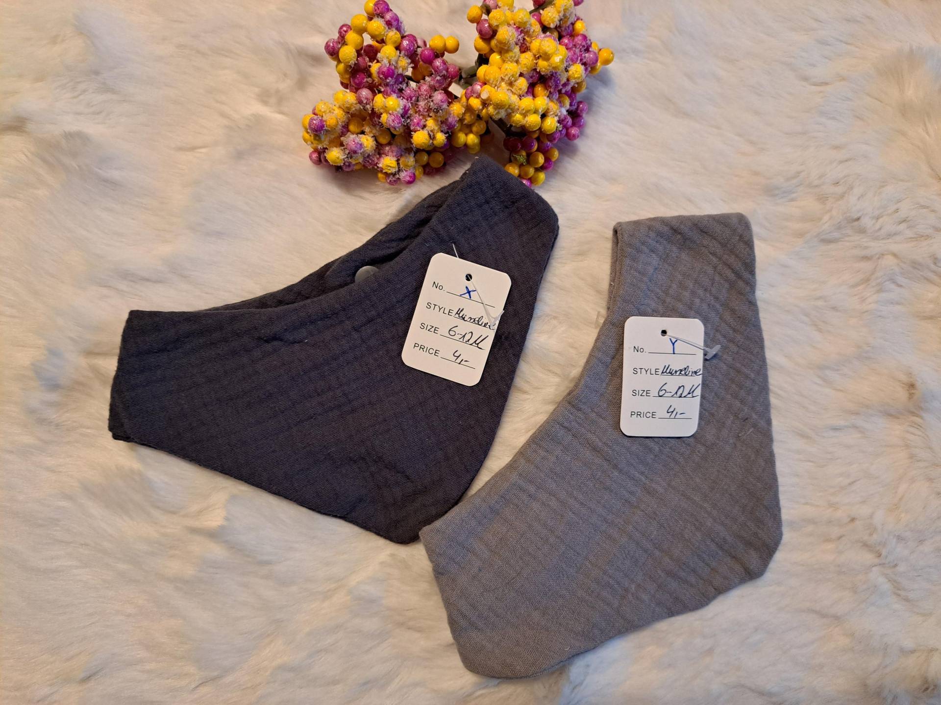 Baby Halstuch Gr. 6-12 Monate von KathysMakramee