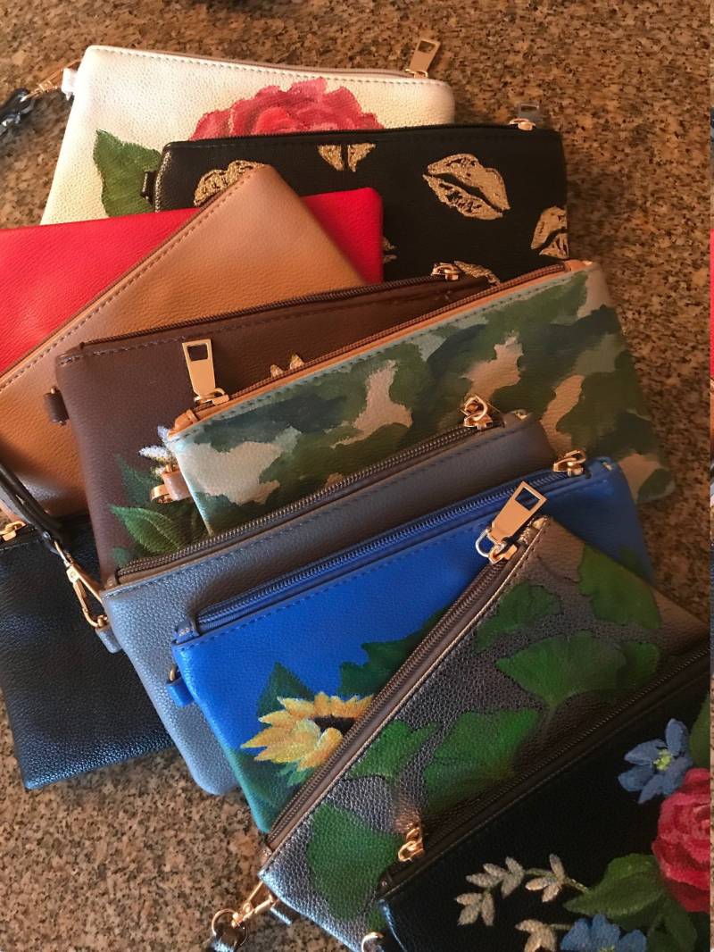 Wristlets - Klein Wristlets - Klein von KatieBlueArt