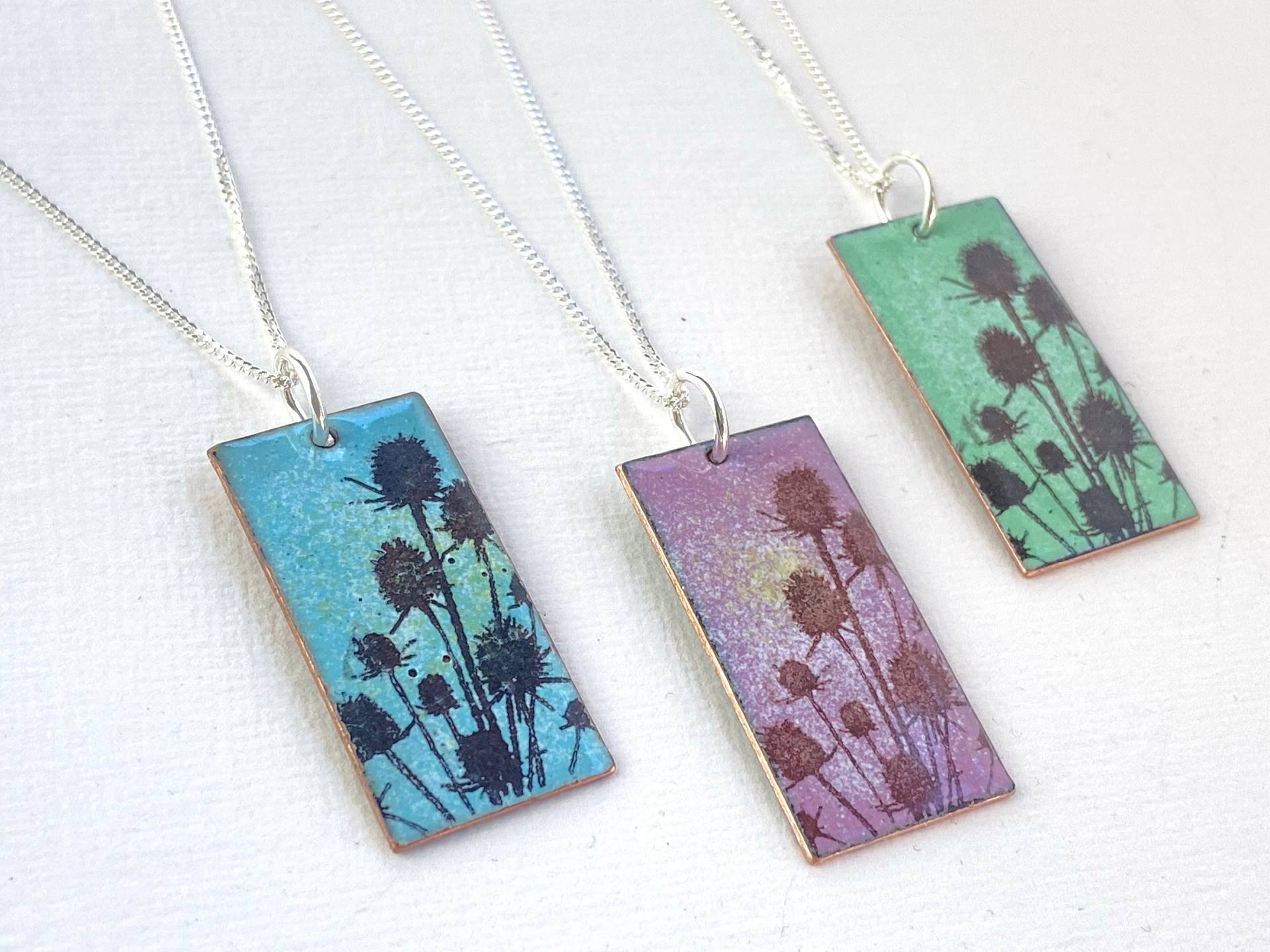 Karden Emaille Anhänger. Von Der Natur Inspirierter Schmuck. Blumen Sommer Schmuck Karden Emaille Anhänger. Von Der Natur Inspirierter Schmuck. Blumen Sommer Schmuck von Katiejohnstonmaker