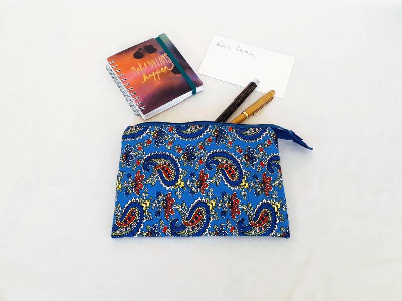 Blaues Schminktäschchen, Reisepass/ Reiseportemonnaie, Federmäppchen - Versandfertig von KatikatiSewing