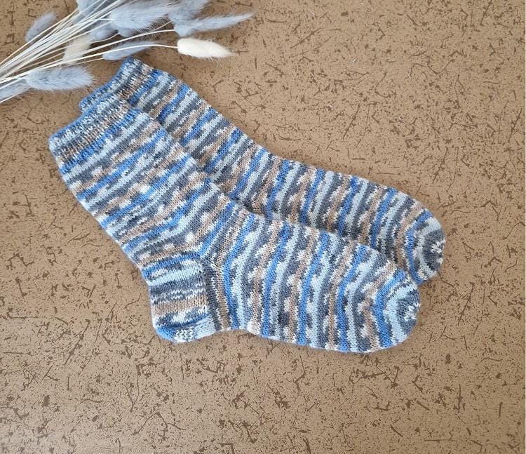 Handgemachte Socken Melierte Stricksocken Wollsocken Weiche Dünne Kuschelige Gestrickte Größe 37 38 Handgemachte Socken Melierte Stricksocken Wollsocken Weiche Dünne Kuschelige Gestrickte Größe 37 38 von KatjaCrochet