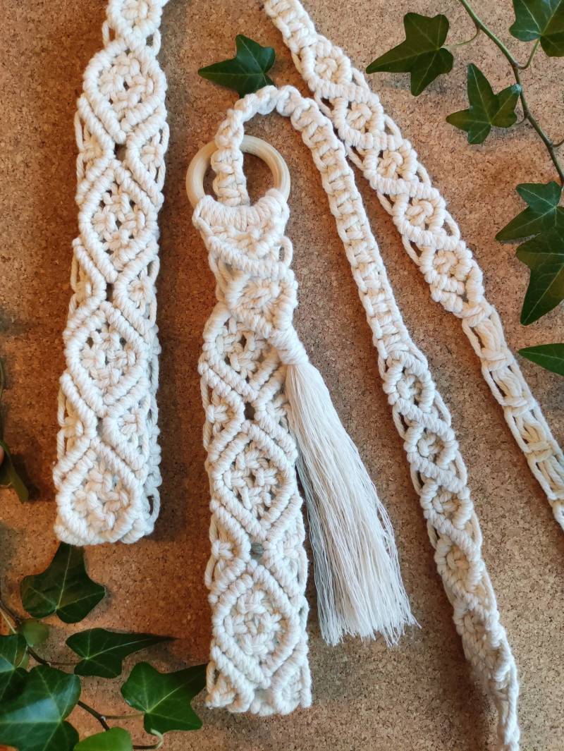 Makramee - Tragegurt Für Yogamatten- Gemustert in Natur-Farbe Yogastrap Makramee - Tragegurt Für Yogamatten- Gemustert in Natur-Farbe Yogastrap von KatrinsKraemerladen