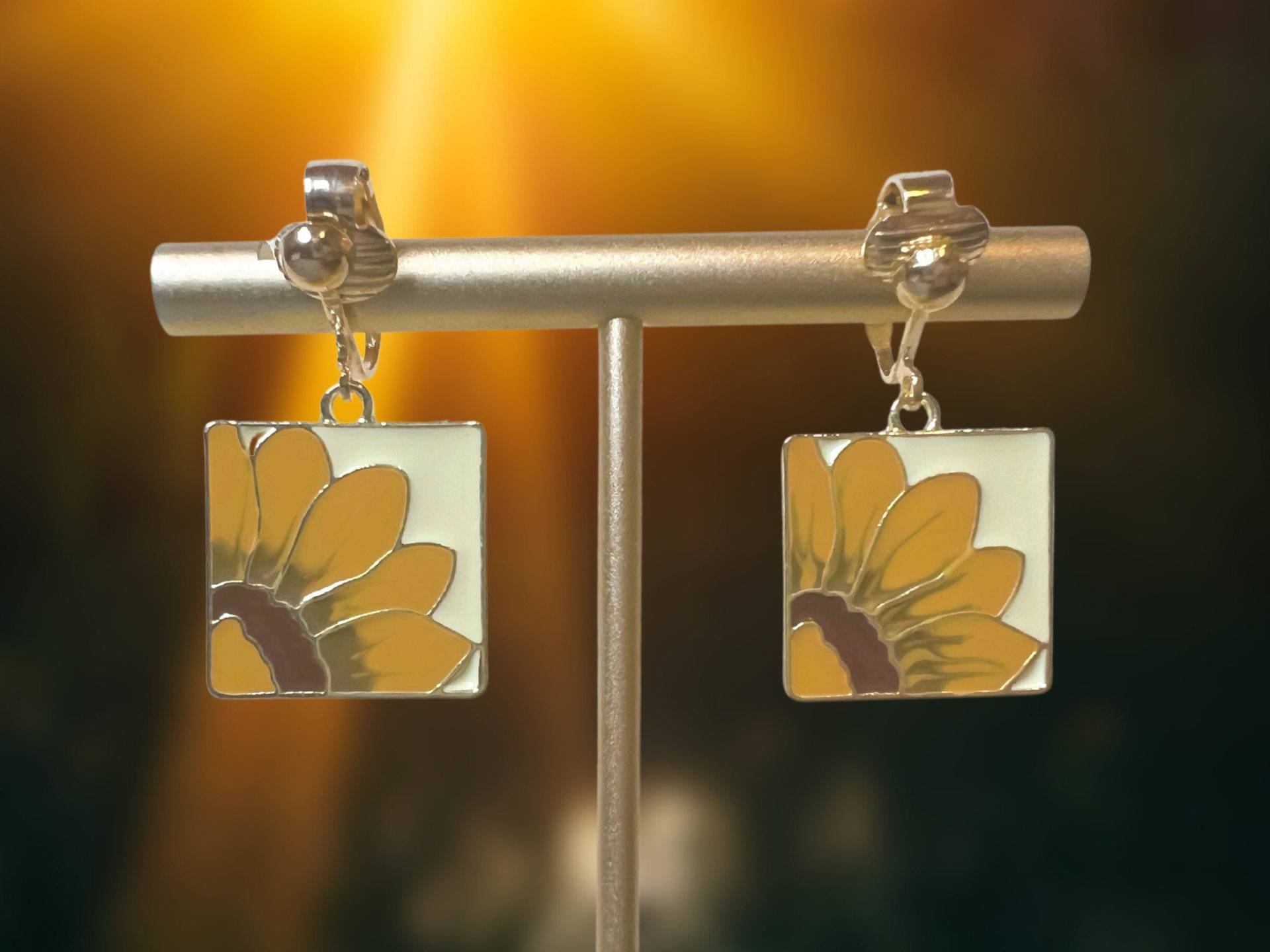 Sonnenblume Ohrclips - Hypoallergene Haken Verfügbar Lustige Ohrringe Schmuck Blumig Schick Natur Wasserfarbe Einzigartige Sonnenblume Ohrclips - Hypoallergene Haken Verfügbar Lustige Ohrringe Schmuck Blumig Schick Natur Wasserfarbe Einzigartige von KatsClipsShop