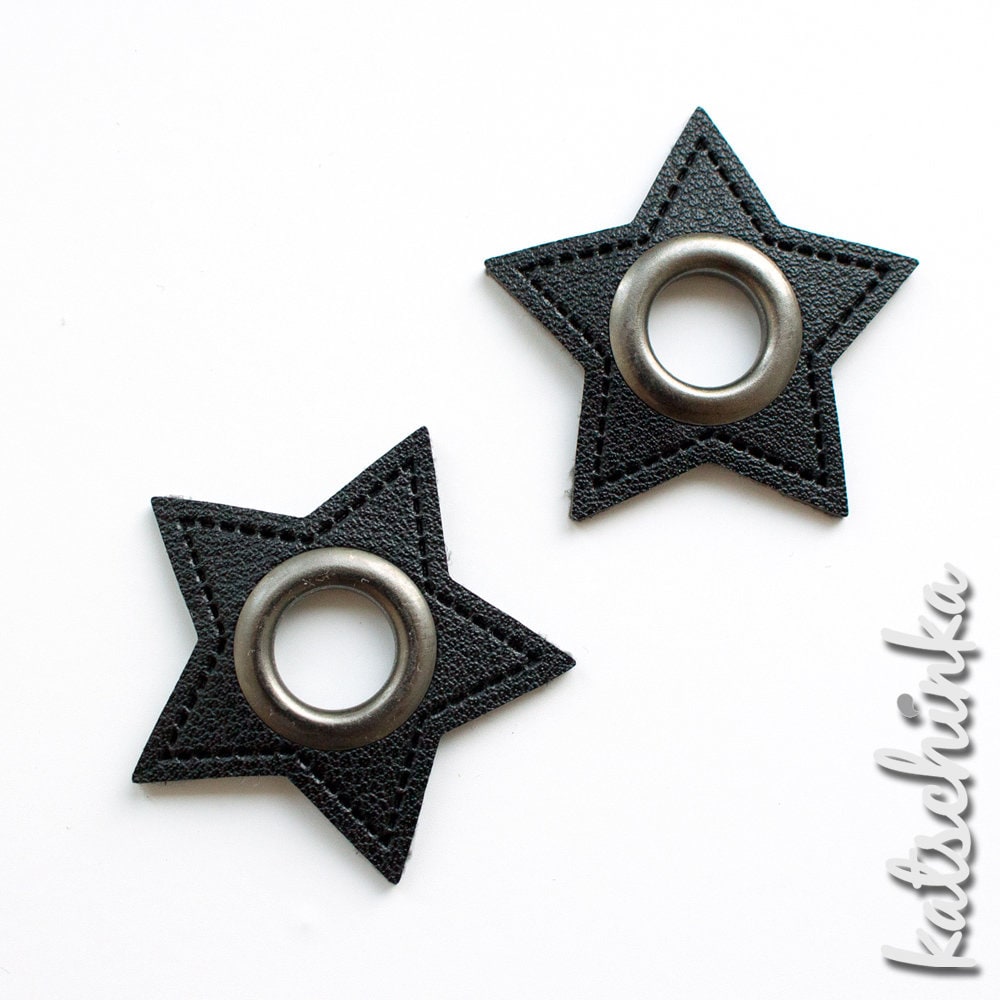 2Er Ösenpatches, Ösen Auf Schwarzem Kunstleder, Patches | Stern Altsilber 11 Mm 2Er Ösenpatches, Ösen Auf Schwarzem Kunstleder, Patches | Stern Altsilber 11 Mm von KatschinkaDesign