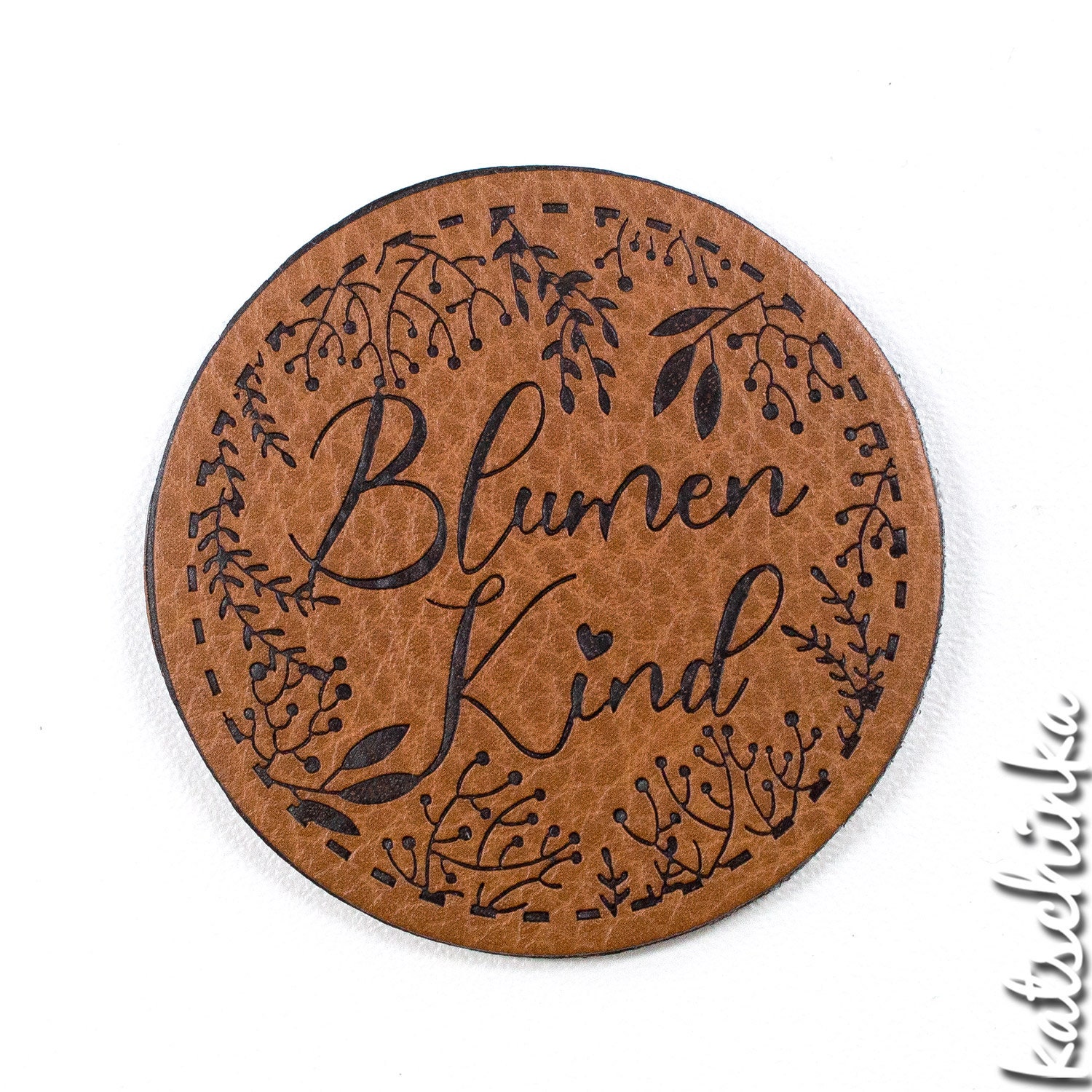 Kunstleder Label - Blumenkind | 1 Stück, Handmade, Etiketten, Kunstleder-Labels, Kleidungsetiketten Kunstleder Label - Blumenkind | 1 Stück, Handmade, Etiketten, Kunstleder-Labels, Kleidungsetiketten von KatschinkaDesign