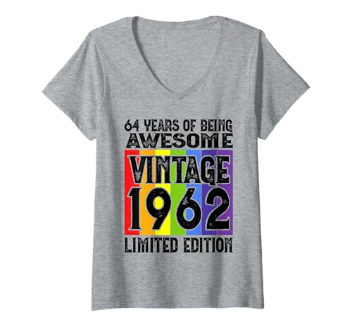 Damen Legendär seit 1962 Limited Edition 64 Geburtstag T-Shirt mit V-Ausschnitt von Kattos - Birthday Vintage Born 1962 Version 2026